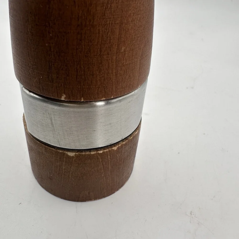 COLE & MASON Oldbury Wood Salt Grinder - Gourmet Mills Wooden Steel Gourmand 7.5